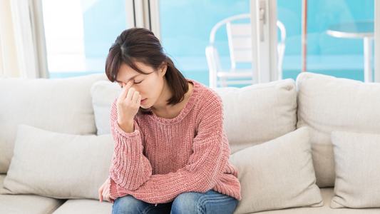 Les 5 carences les plus fréquentes chez les femmes : symptômes, causes et solutions naturelles