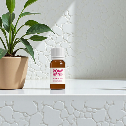 Synergie bucco-dentaire 100 % naturelle 30 mL : purifie, blanchit et rafraîchit. Réduit la plaque, le tartre et les taches superficielles. Un sourire éclatant.