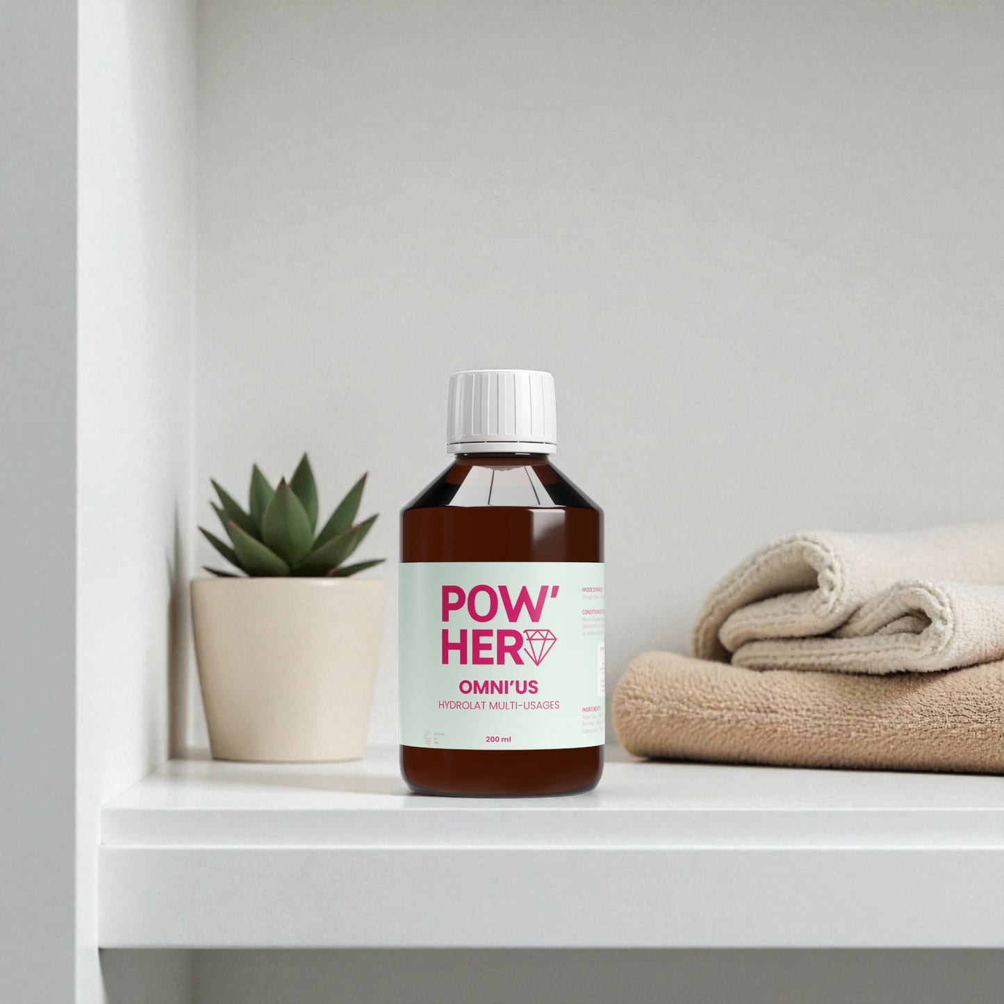 Synergie d’hydrolats bio pour apaiser le corps et l’esprit. Calme, adoucit et accompagne les petits maux du quotidien. Adaptée aux bébés, enfants et adultes.